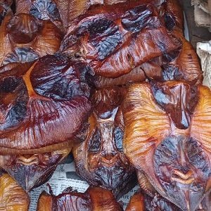 POISSONS SECHES FUMES