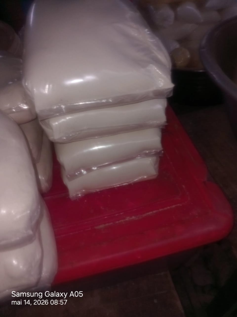 1 KG DE POUDRE DE AKOUMEH