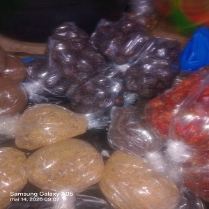 UN SACHET DE POUDRE DE SOUMARAH